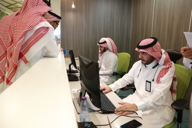   السعودية تفرض قيودا على بعض المهن والوظائف لليمنيين 