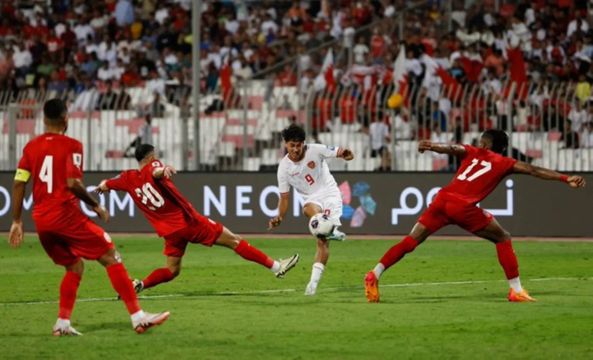 مدرب البحرين يعلن