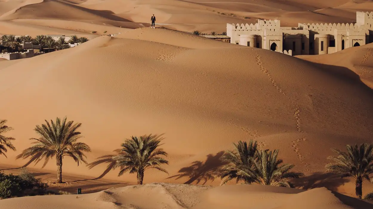   الربع الخالي اين يقع 